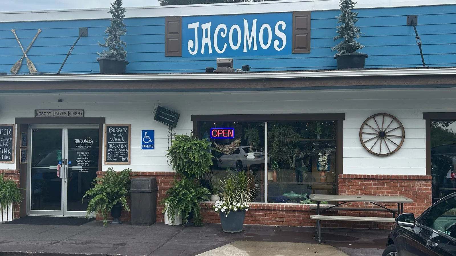 Jacomo’s Hunger Shack
